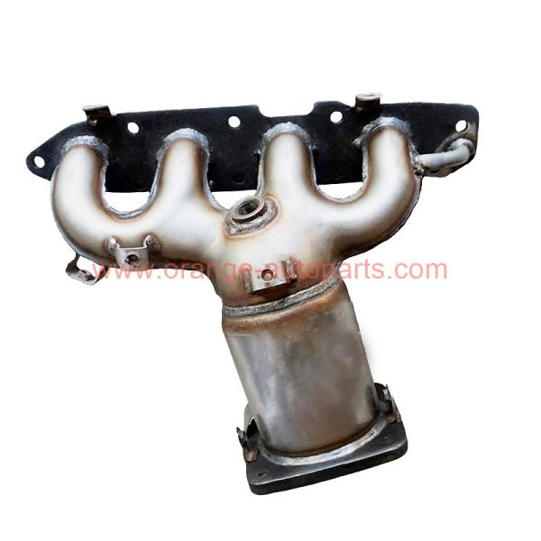 China Factory Fit Exhaust Manifold Catalytic Converter For Changan Suzuki Swift