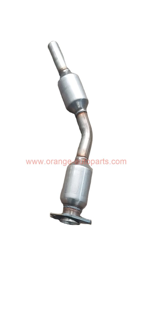 China Factory Fit For For Toyota Corolla Three Way Catalytic Converter Model