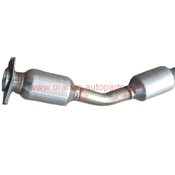 China Factory Fit For For Toyota Corolla Three Way Catalytic Converter Model