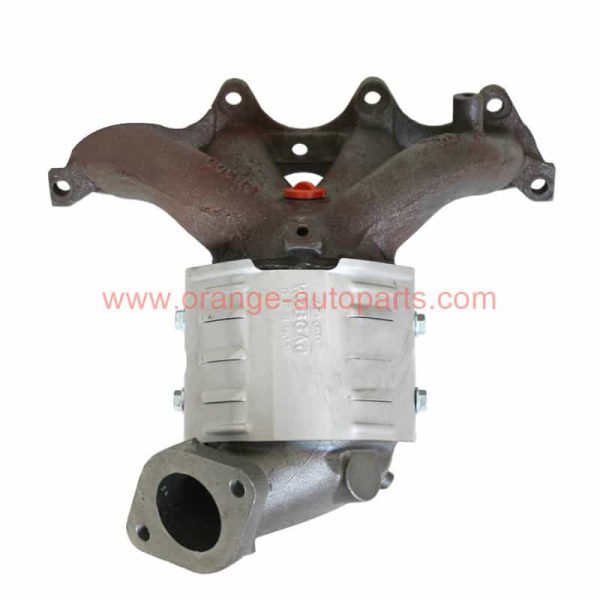 China Factory Fit For Kia K2 K3 Forte Front Exhaust Manifold Catalytic Converter With Cast Iron Manfiold