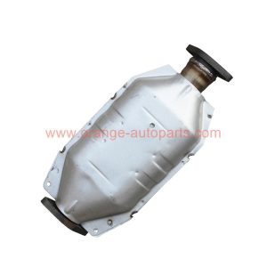 China Factory Fit Mitsubishi Lancer Catalytic Converter With 41cm Length