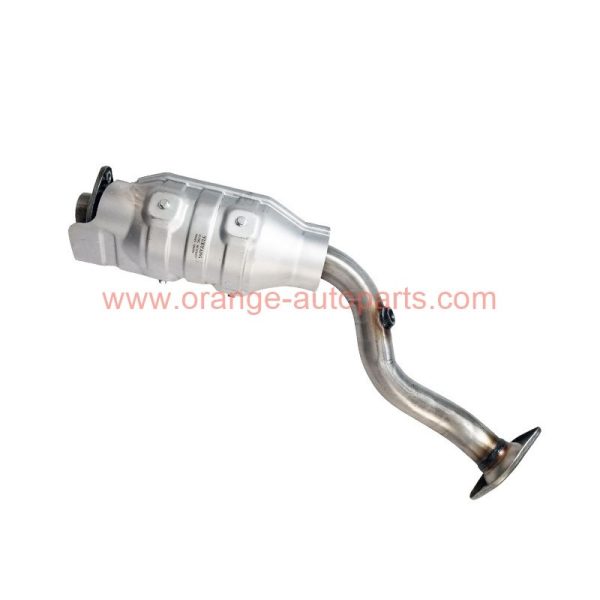 China Factory Fit Nissan Xtrail 2.5 Exhaust Second Part Catalytic Converter Ceramic Inside