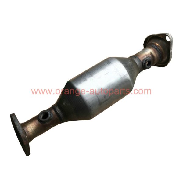 China Factory Fit Soueast Lingli Xiwang Catalytic Converter