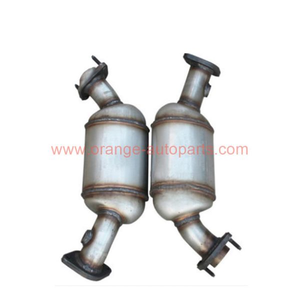 China Factory Fit Three Way Catalytic Converter For Cadillac Cts 2.8 With