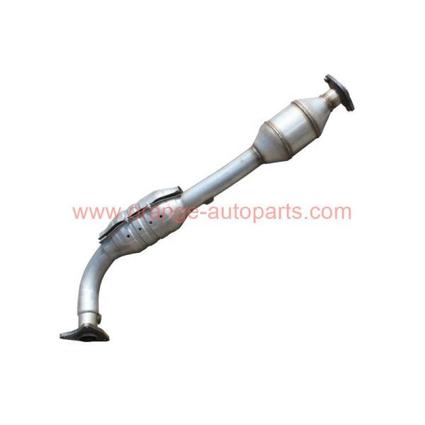 China Factory Installed Full Welding Right Catalytic Converter For Toyota Tundra 5.7 Stainless Steel