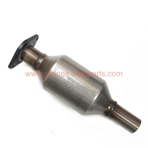 China Factory Three Way Exhaust Catalytic Converter For Chery Fulwin With Mpi