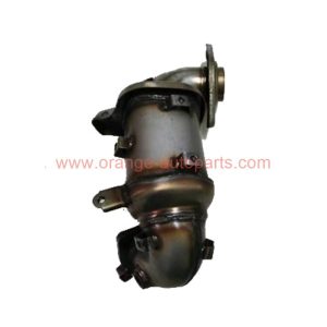 China Factory Three Way Exhaust Catalytic Converter For Luxgen Big 7 2.2t