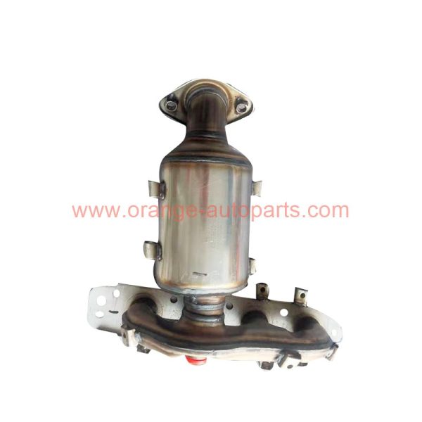 China Factory Three Way Exhaust Manifold Catalytic Converter For Changan Yuexiang V3