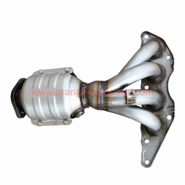 China Factory Three Way Exhaust Manifold Catalytic Converter For Great Wall Cowry