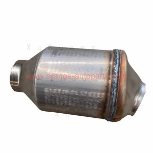 China Factory Universal Honeycomb Ceramic Catalytic Converter With Center To Offset Inlet And Outlet
