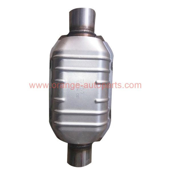 China Factory Universal Oval Catalytic Converter With 409 Stainless Steel Material