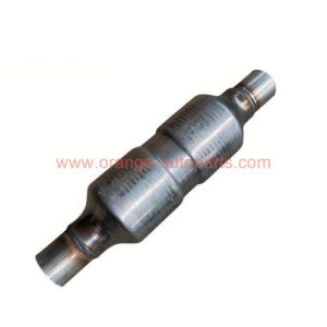 China Factory Universal Round Catalytic Converter With Dual 400 Cpsi Ceramic Substrate Euro4 Euro5