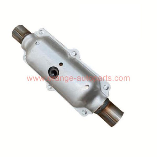 China Factory Universal Round Catalytic Converter With Dual 400 Cpsi Ceramic Substrate With Shield