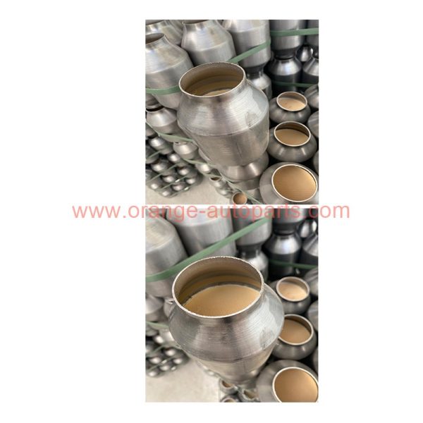 China Factory Universal Spun Round Pd Pt Rh Precious Metal Coated Honeycomb Ceramic Catalytic Converter With 93*100